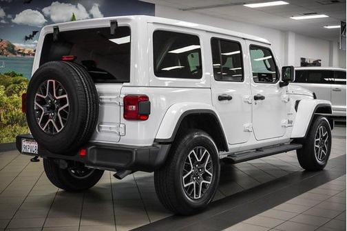 2024 Jeep Wrangler 4-Door Sahara 4x4