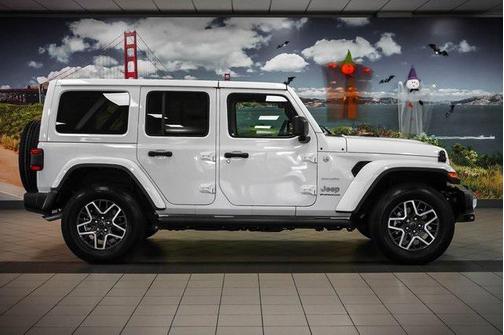 2024 Jeep Wrangler 4-Door Sahara 4x4