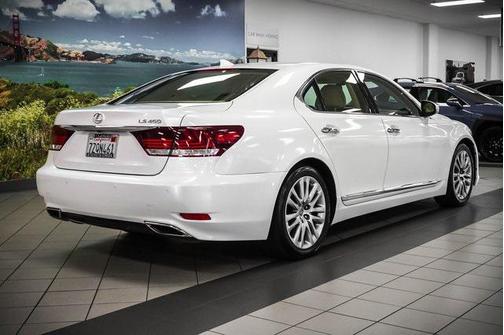 2017 Lexus LS 460 Base