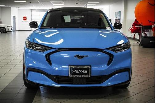 2022 Ford Mustang Mach-E Premium