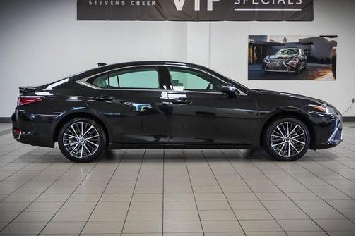 2024 Lexus ES 300h Base