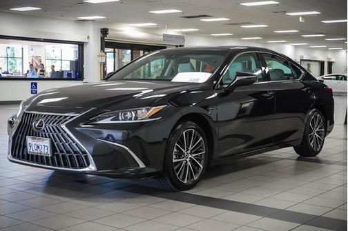 2024 Lexus ES 300h Base