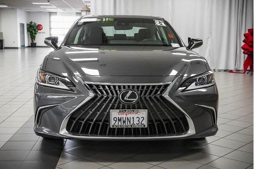 2024 Lexus ES 300h Base
