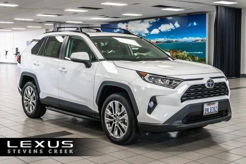 2020 Toyota RAV4 XLE Premium