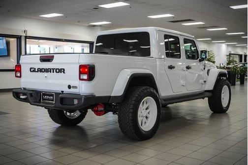 2023 Jeep Gladiator Overland