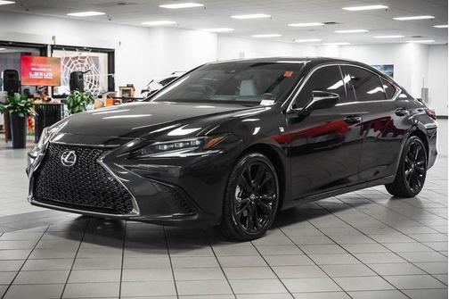 2024 Lexus ES 300h F SPORT Handling