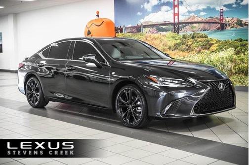 2024 Lexus ES 300h F SPORT Handling