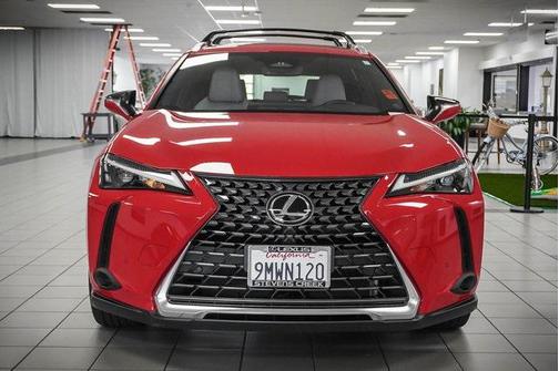 2025 Lexus UX 300h Premium