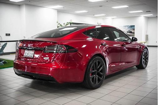 2024 Tesla Model S Plaid