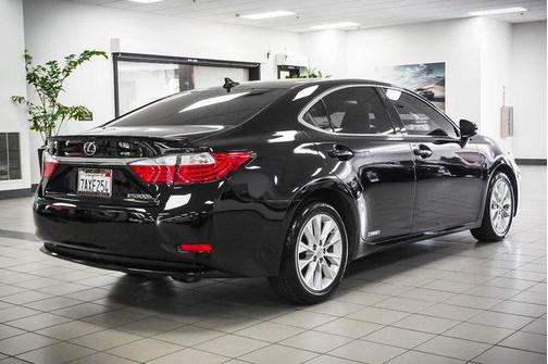 2013 Lexus ES 300h Base