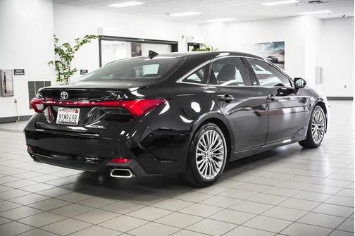2022 Toyota Avalon Limited