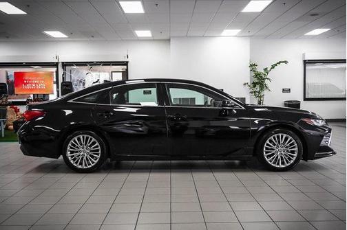 2022 Toyota Avalon Limited