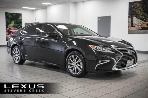 2017 Lexus ES 300h Base