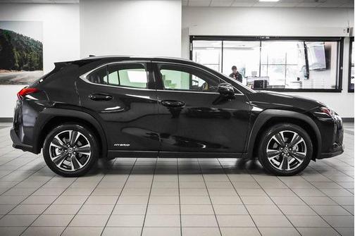 2022 Lexus UX 250h Base