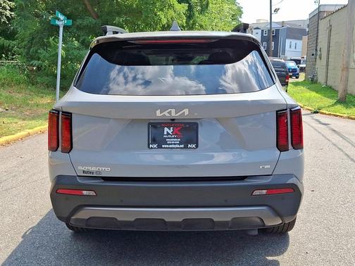 2023 Kia Sorento EX