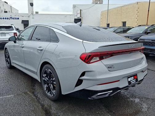 2022 Kia K5 GT-Line