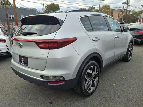 2022 Kia Sportage EX
