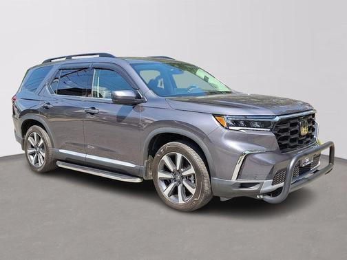 2023 Honda Pilot Touring 8-Passenger