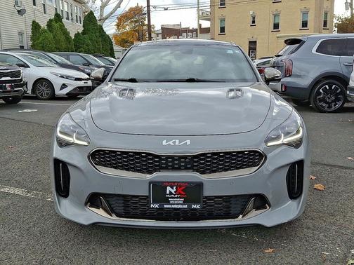 2023 Kia Stinger GT2