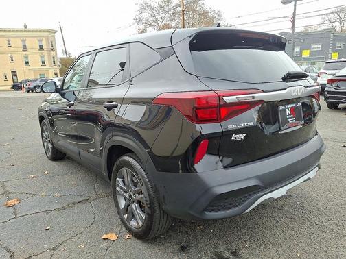 2023 Kia Seltos LX