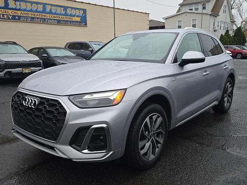 2022 Audi Q5 45 S line Premium