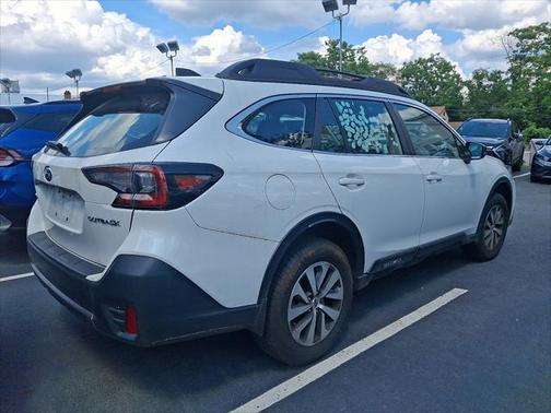 2022 Subaru Outback Base