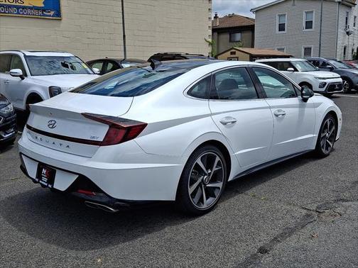2022 Hyundai SONATA SEL Plus