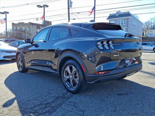 2022 Ford Mustang Mach-E Select