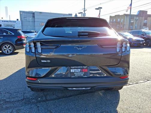 2022 Ford Mustang Mach-E Select