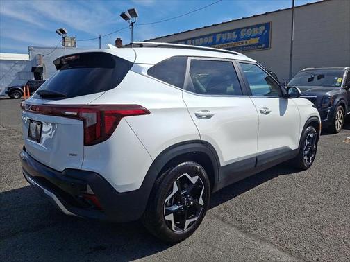 2024 Kia Seltos EX