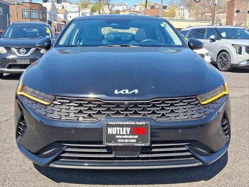 2022 Kia K5 EX
