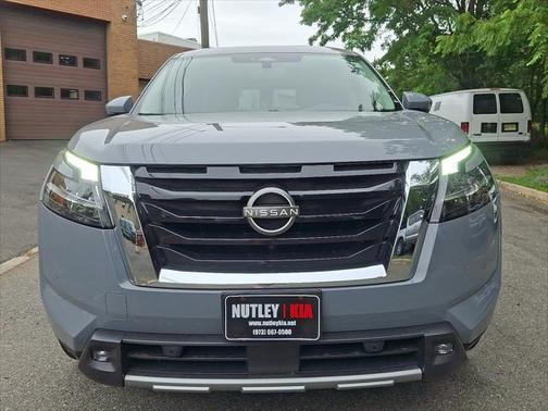 2022 Nissan Pathfinder Platinum 4WD