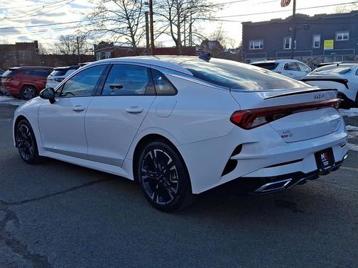2024 Kia K5 GT-Line