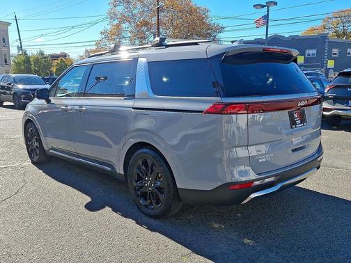 2024 Kia Carnival SX Prestige