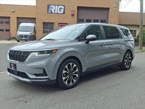 2023 Kia Carnival EX