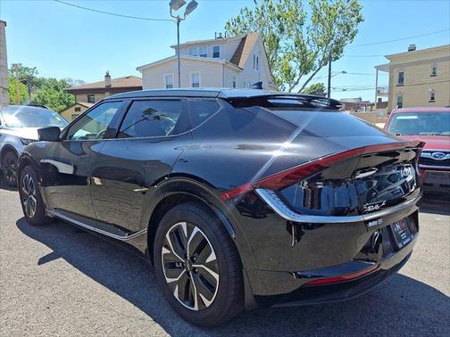 2023 Kia EV6 Wind