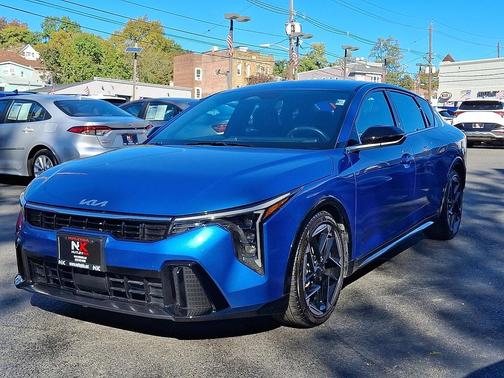 2025 Kia K4 GT-Line
