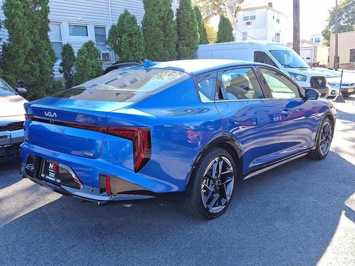 2025 Kia K4 GT-Line