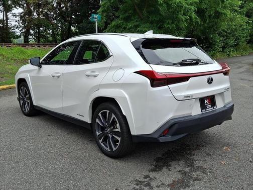 2022 Lexus UX 250h Base