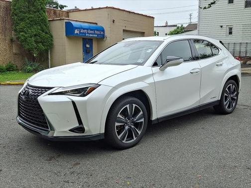 2022 Lexus UX 250h Base