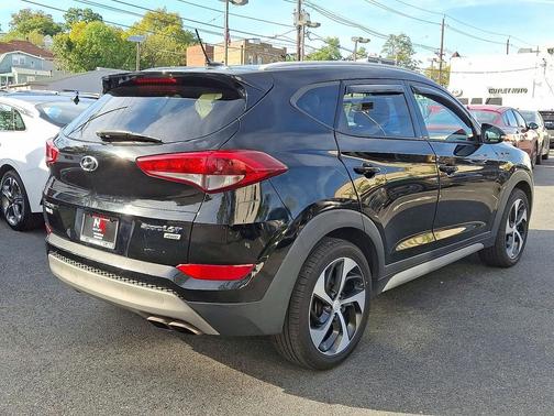 2017 Hyundai TUCSON Sport