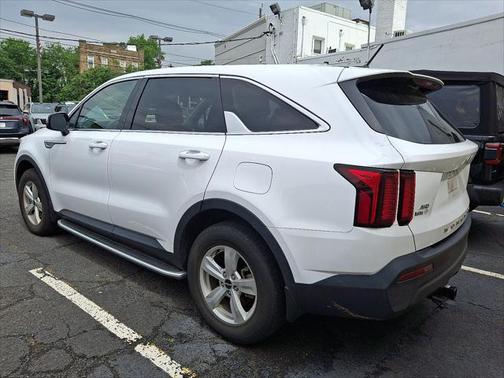 2022 Kia Sorento LX