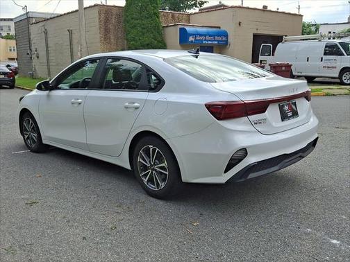 2022 Kia Forte LXS