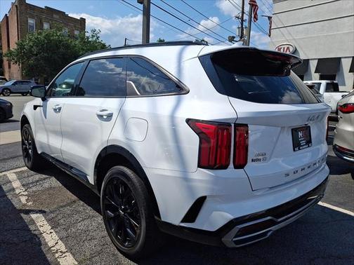 2022 Kia Sorento SX