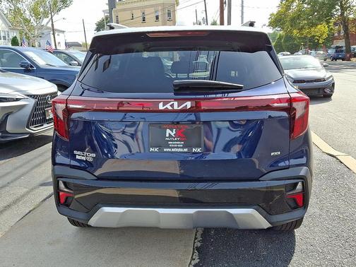 2024 Kia Seltos S
