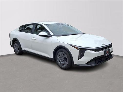 2025 Kia K4 LX