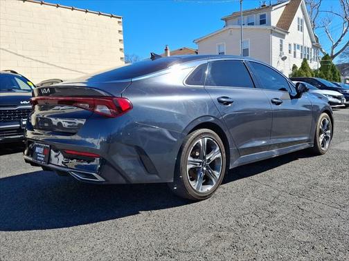 2022 Kia K5 EX