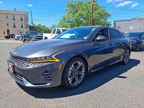 2022 Kia K5 EX