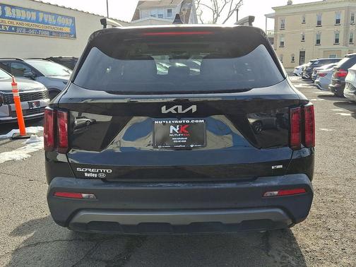 2023 Kia Sorento S