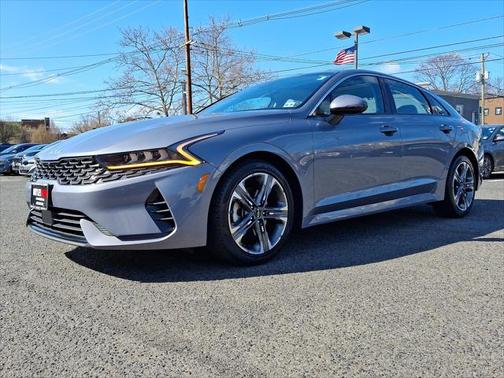 2022 Kia K5 EX